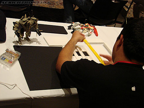 BotCon 2007: Customizing Class & 3-D Display Classes - Transformers Event: DSC05822