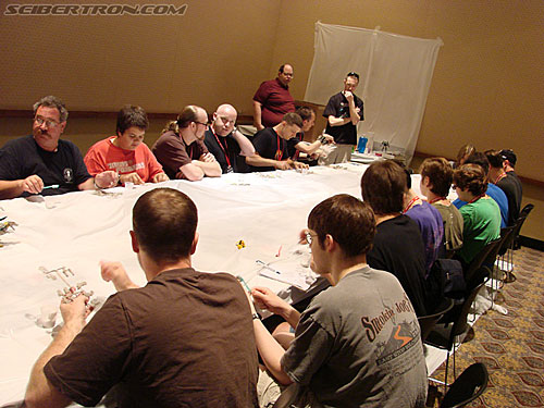 BotCon 2007: Customizing Class & 3-D Display Classes - Transformers Event: DSC05828