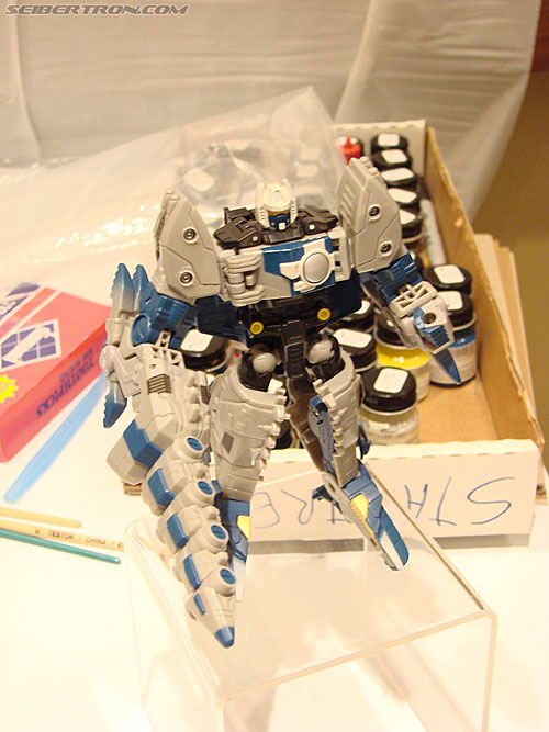 BotCon 2007: Customizing Class & 3-D Display Classes - Transformers Event: DSC05832