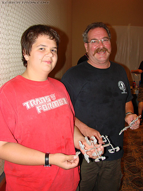 BotCon 2007: Customizing Class & 3-D Display Classes - Transformers Event: DSC05840