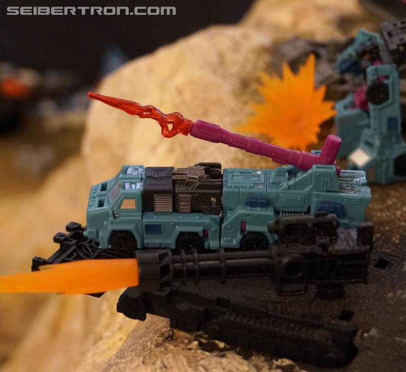 NYCC 2019: Transformers War for Cybertron Earthrise reveals - Transformers Event: DSC05488a
