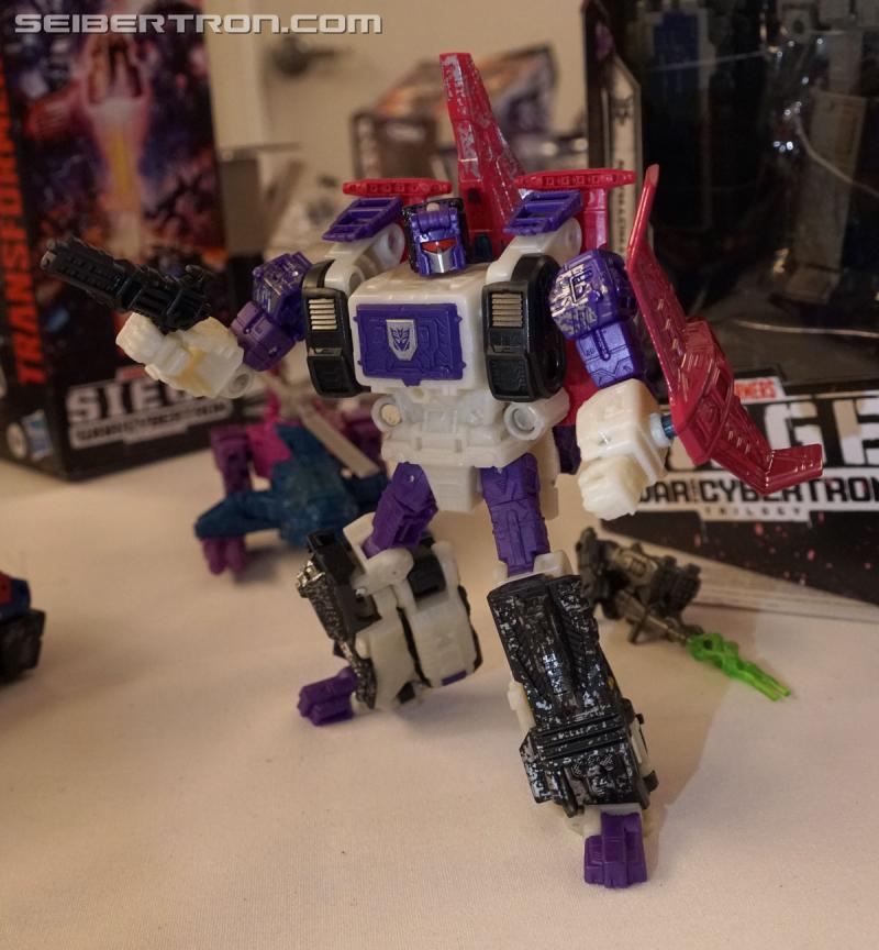 NYCC 2019: Unboxing of Fall 2019 Transformers WFC SIEGE products - Transformers Event: DSC05355a