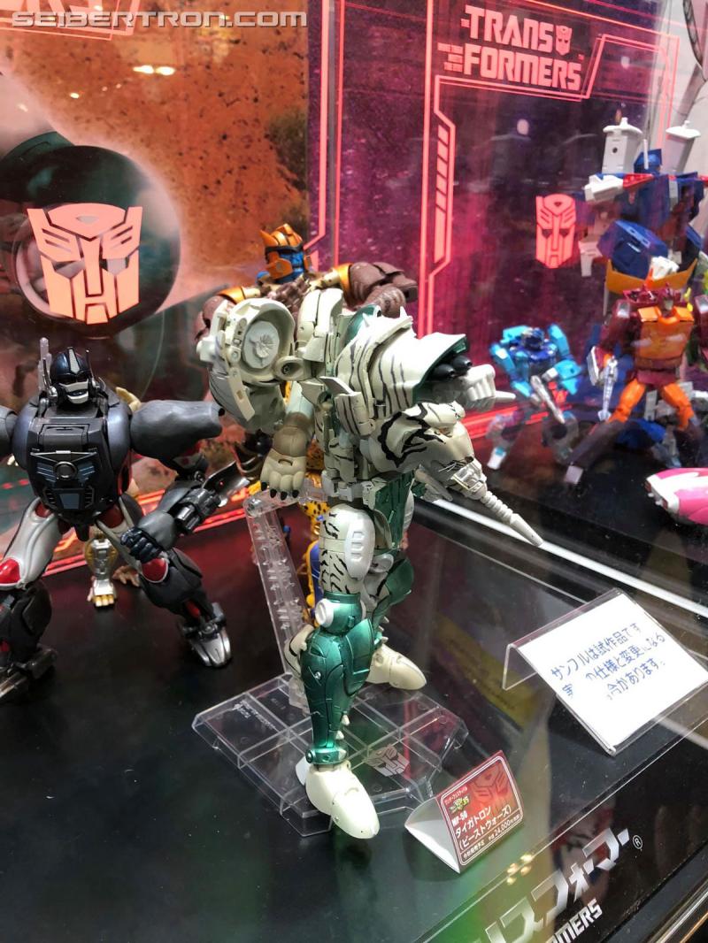 Wonderfest 2020: Masterpiece MP-50 Tigatron, MP-51 Arcee and MP-48 Lio Convoy - Transformers Event: Wonderfest 2020 003