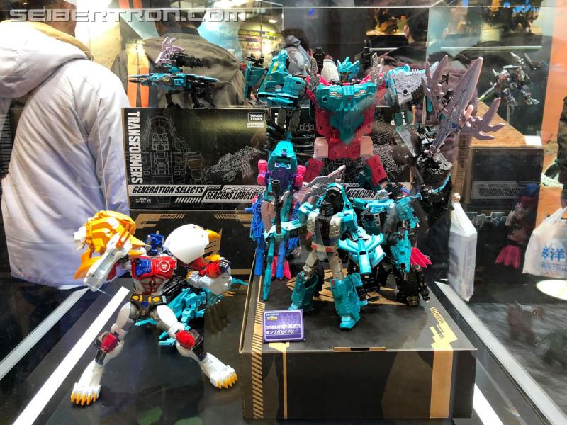 Wonderfest 2020: Masterpiece MP-50 Tigatron, MP-51 Arcee and MP-48 Lio Convoy - Transformers Event: Wonderfest 2020 008