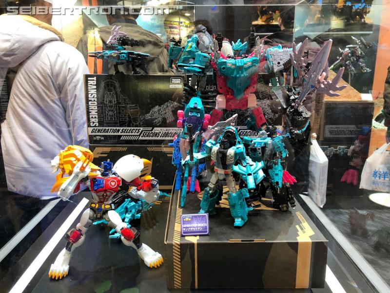 Wonderfest 2020 - Masterpiece MP-50 Tigatron, MP-51 Arcee and MP-48 Lio Convoy