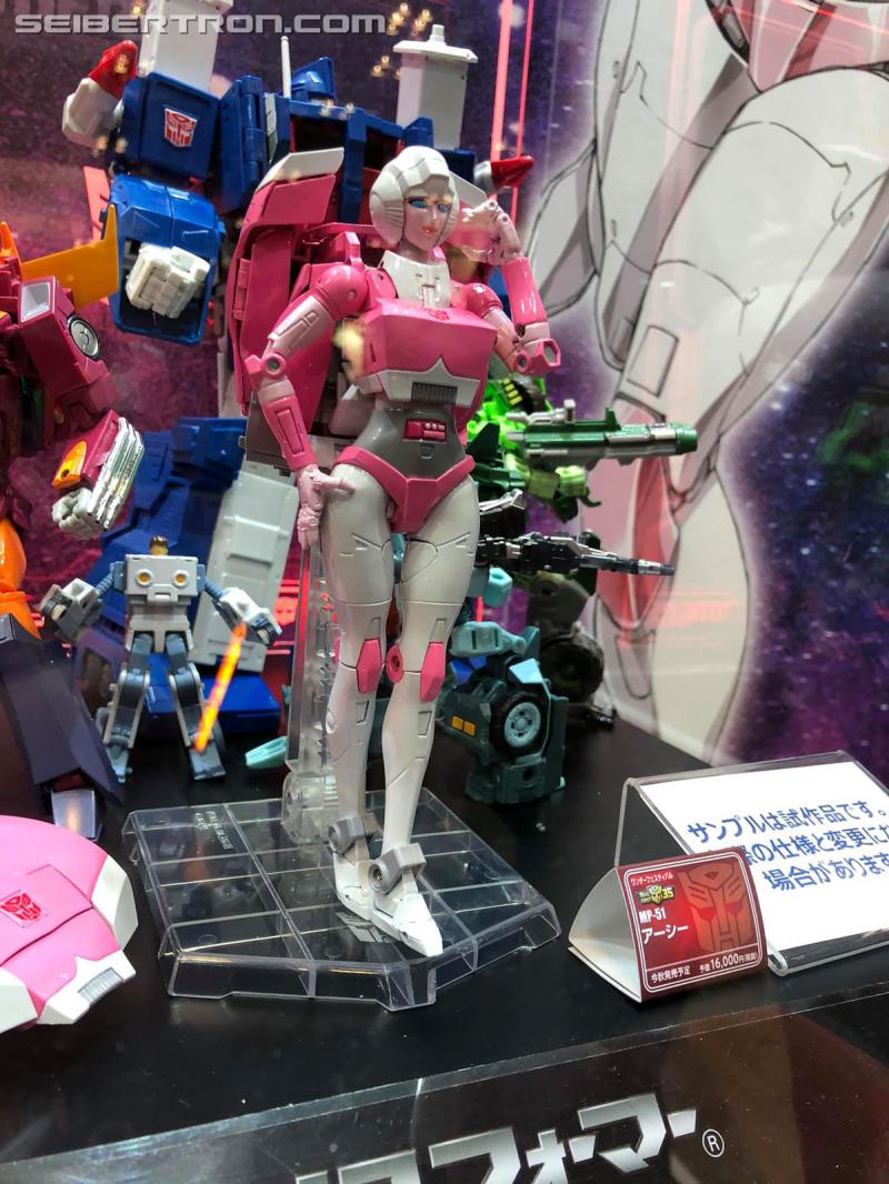 Wonderfest 2020: Masterpiece MP-50 Tigatron, MP-51 Arcee and MP-48 Lio Convoy - Transformers Event: Wonderfest 2020 012