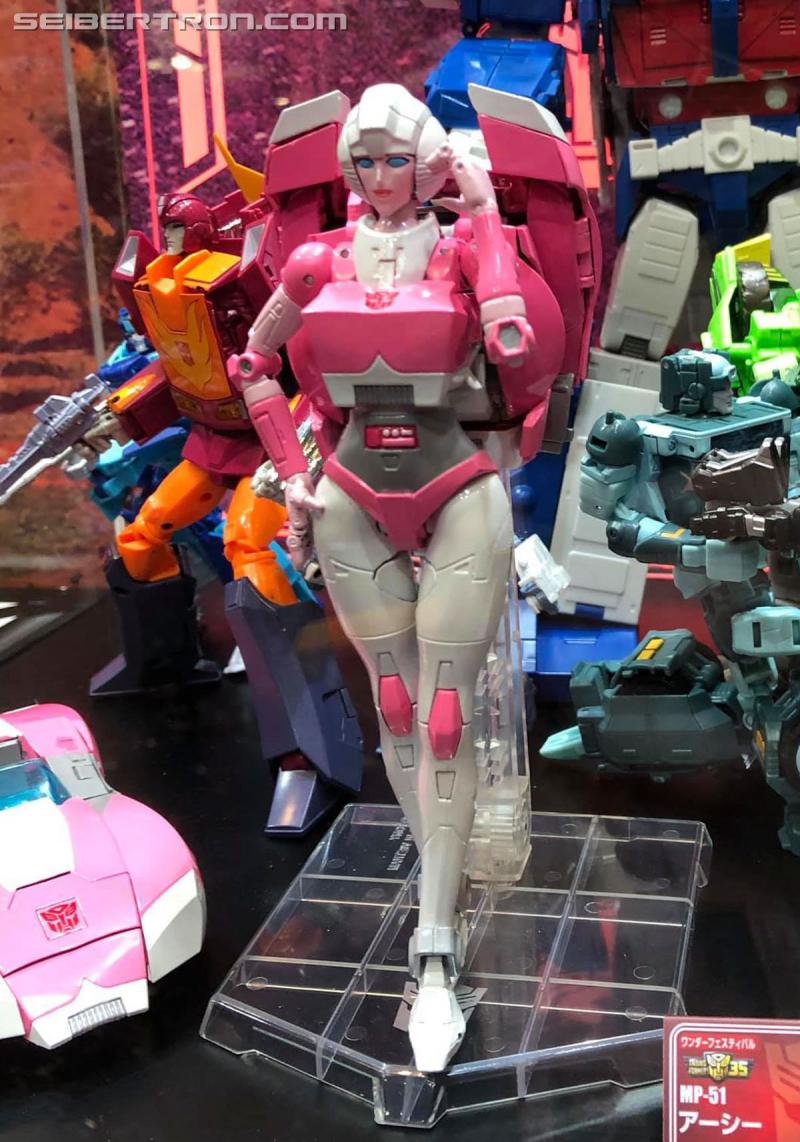 Wonderfest 2020 - Masterpiece MP-50 Tigatron, MP-51 Arcee and MP-48 Lio Convoy