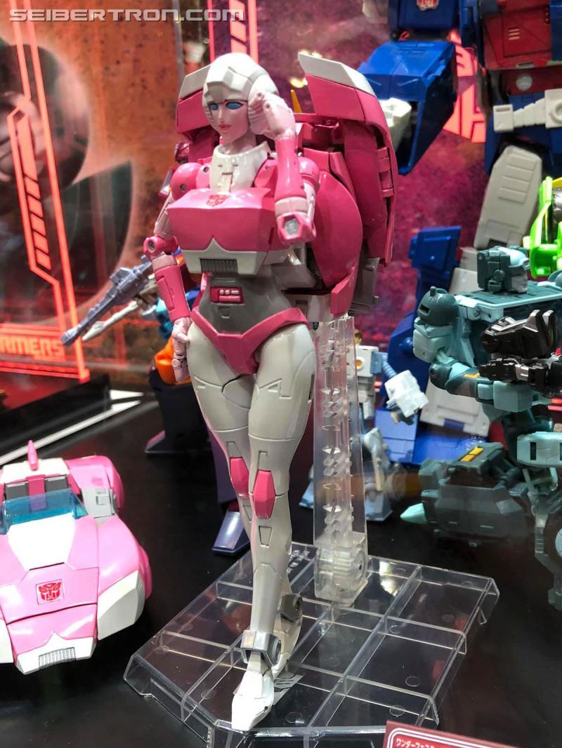 Wonderfest 2020: Masterpiece MP-50 Tigatron, MP-51 Arcee and MP-48 Lio Convoy - Transformers Event: Wonderfest 2020 031a