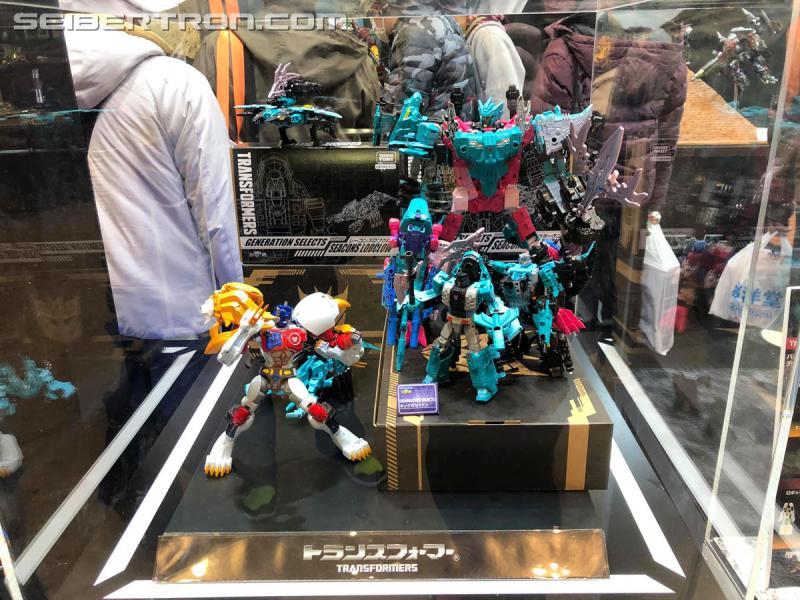 Wonderfest 2020: Masterpiece MP-50 Tigatron, MP-51 Arcee and MP-48 Lio Convoy - Transformers Event: Wonderfest 2020 034