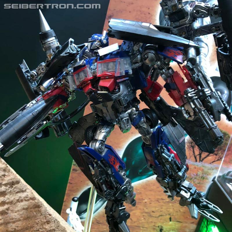 Wonderfest 2020: Studio Series featuring Devastator and the Constructicons - Transformers Event: Wonderfest 2020 018a