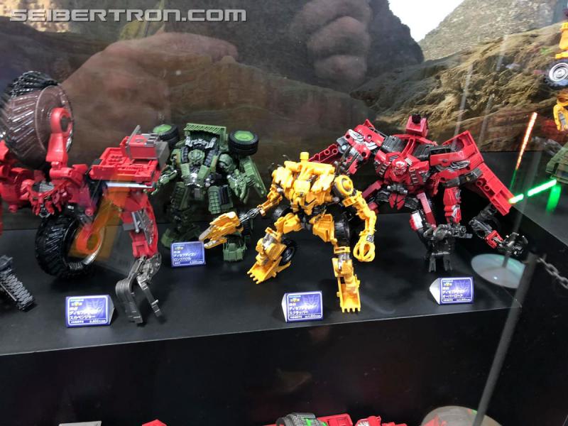 Wonderfest 2020: Studio Series featuring Devastator and the Constructicons - Transformers Event: Wonderfest 2020 042