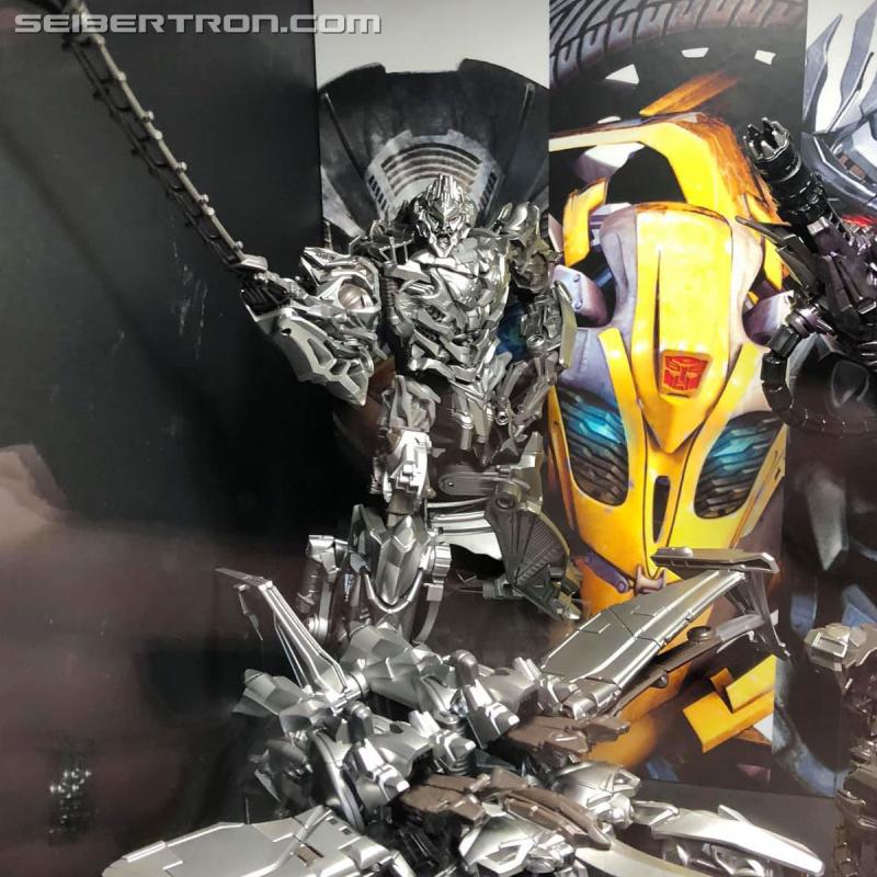 Wonderfest 2020: Studio Series featuring Devastator and the Constructicons - Transformers Event: Wonderfest 2020 043a