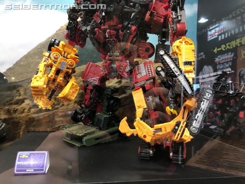 Wonderfest 2020: Studio Series featuring Devastator and the Constructicons - Transformers Event: Wonderfest 2020 057