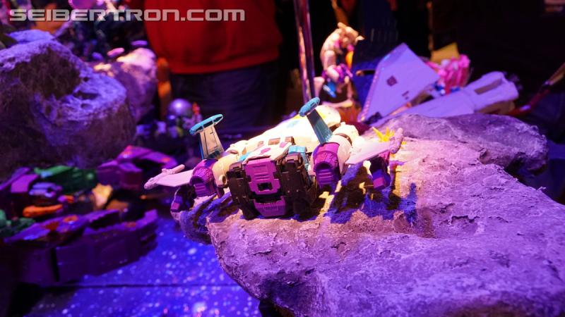 Toy Fair 2020: War for Cybertron Earthrise - Transformers Event: DSC06515