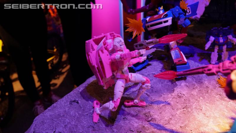 Toy Fair 2020: War for Cybertron Earthrise - Transformers Event: DSC06523