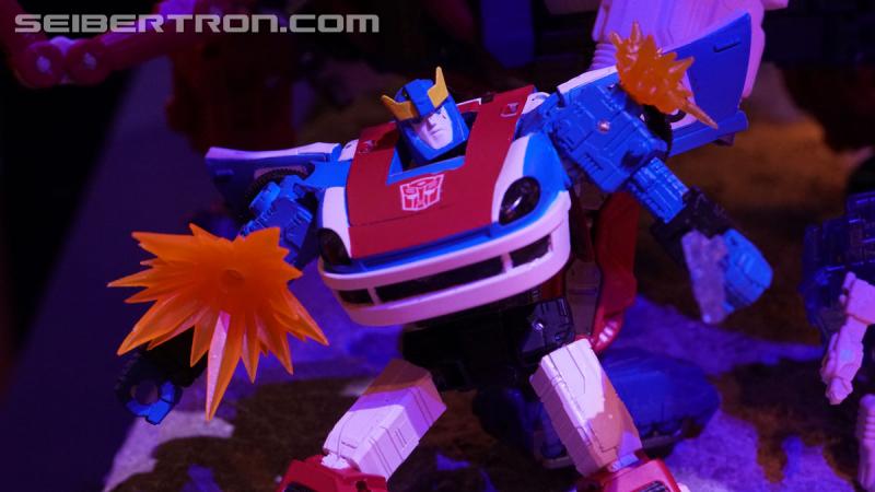 Toy Fair 2020: War for Cybertron Earthrise - Transformers Event: DSC06527