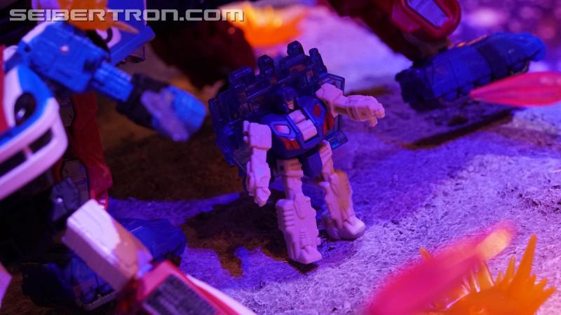 Toy Fair 2020: War for Cybertron Earthrise - Transformers Event: DSC06531