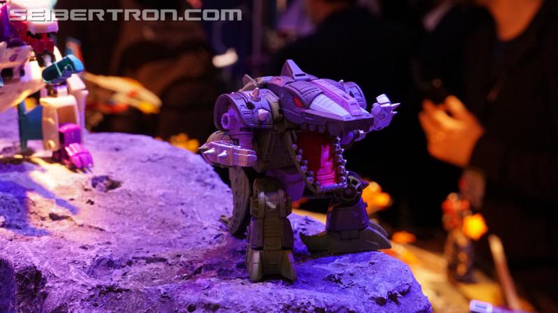 Toy Fair 2020: War for Cybertron Earthrise - Transformers Event: DSC06544