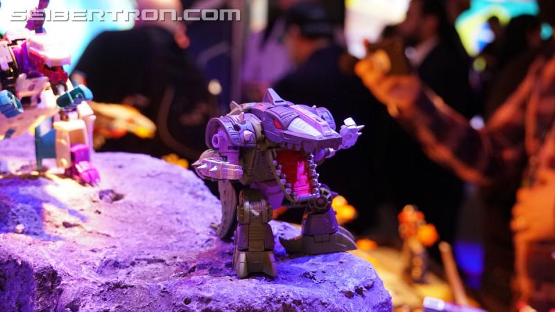 Transformers News: Gallery of Transformers Earthrise Display from #HasbroToyFair 2020