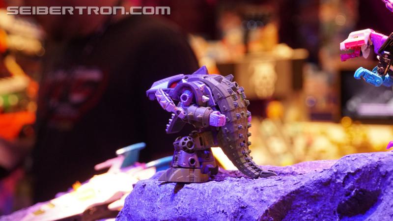 Toy Fair 2020: War for Cybertron Earthrise - Transformers Event: DSC06558