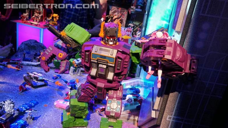 Transformers News: Gallery of Transformers Earthrise Display from #HasbroToyFair 2020