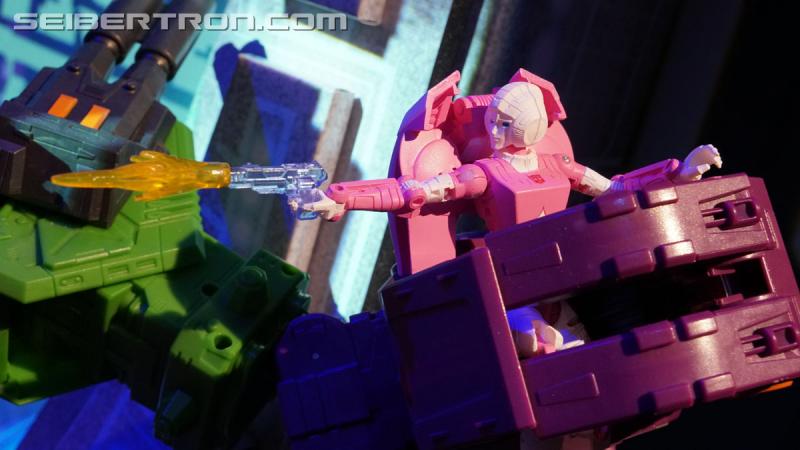 Transformers News: Gallery of Transformers Earthrise Display from #HasbroToyFair 2020