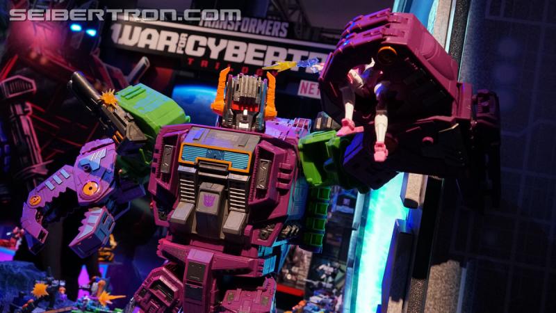 Toy Fair 2020: War for Cybertron Earthrise - Transformers Event: DSC06587
