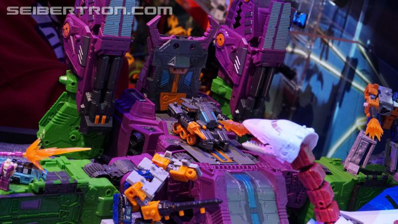 Transformers News: Gallery of Transformers Earthrise Display from #HasbroToyFair 2020