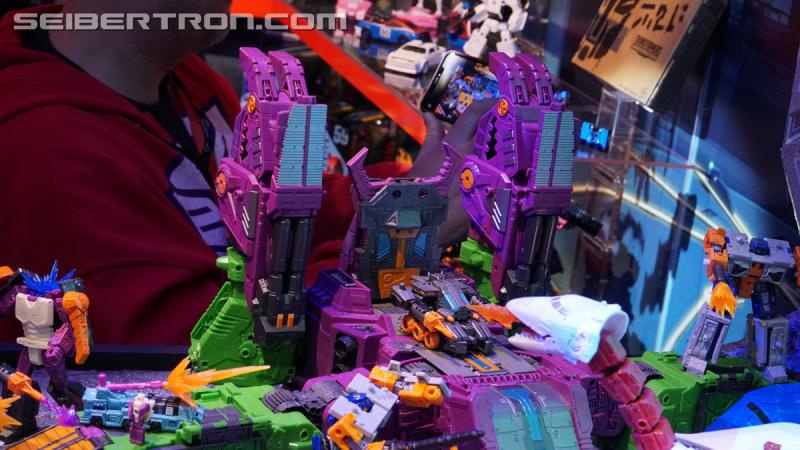 Toy Fair 2020: War for Cybertron Earthrise - Transformers Event: DSC06624