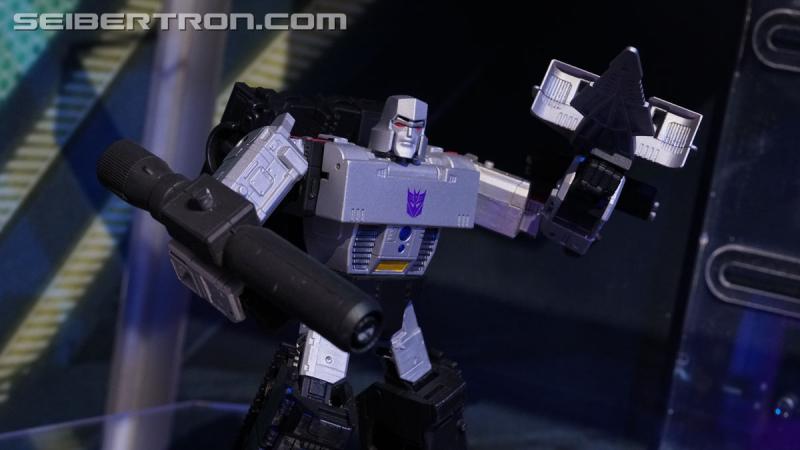 Toy Fair 2020: War for Cybertron Earthrise - Transformers Event: DSC06676