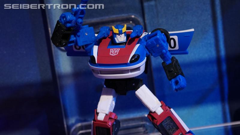 Toy Fair 2020: War for Cybertron Earthrise - Transformers Event: DSC06684