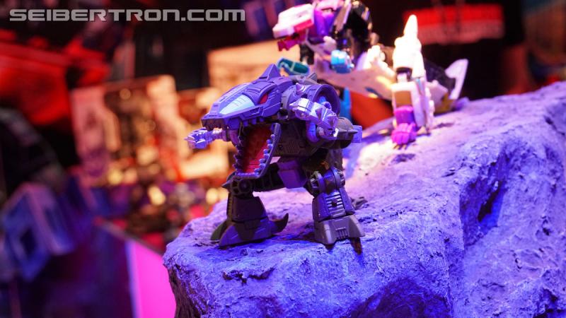 Toy Fair 2020: War for Cybertron Earthrise - Transformers Event: DSC06786