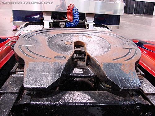 BotCon 2007: Optimus Prime Semi-Truck - Transformers Event: DSC05971