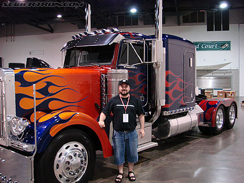 BotCon 2007: Optimus Prime Semi-Truck - Transformers Event: DSC06004