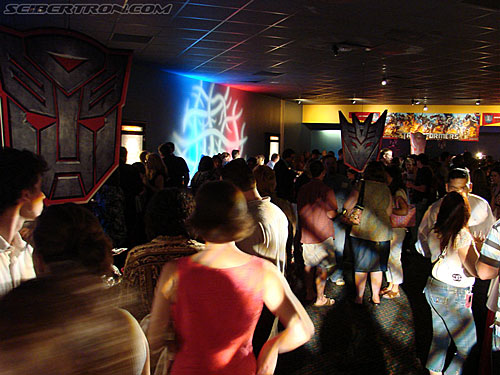 BotCon 2007: Hasbro Charity Event & Movie Premiere - Transformers Event: DSC05879