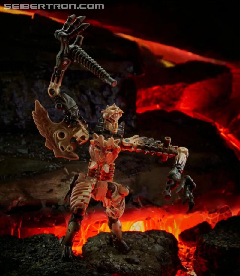Hasbro PulseCon 2020: Transformers War for Cybertron Kingdom Toy Reveals and more - Transformers Event: SNAG 02697a