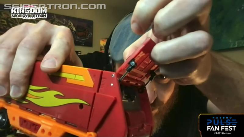 Hasbro Pulse Fan Fest 2021: Hasbro Transformers Brand Panel - Transformers Event: SNAG 05055