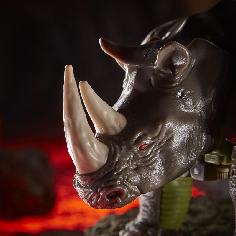 Hasbro Pulse Fan Fest 2021: Hasbro's Official Product Images - Transformers Event: F0695 Voyager Rhinox 006