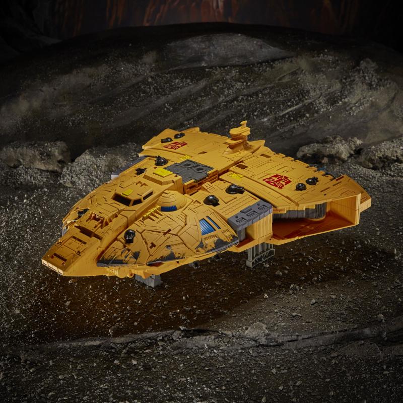 Hasbro Pulse Fan Fest 2021: Hasbro's Official Product Images - Transformers Event: F1152 Titan Class Autobot Ark 007