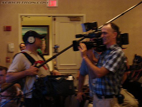 BotCon 2007: Battle of the Boards: Seibertron.com versus TFW2005.com - Transformers Event: DSC06442