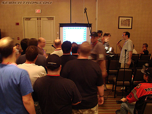BotCon 2007: Battle of the Boards: Seibertron.com versus TFW2005.com - Transformers Event: DSC06449