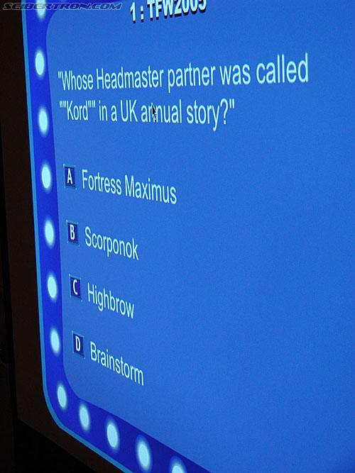 BotCon 2007: Battle of the Boards: Seibertron.com versus TFW2005.com - Transformers Event: DSC06460