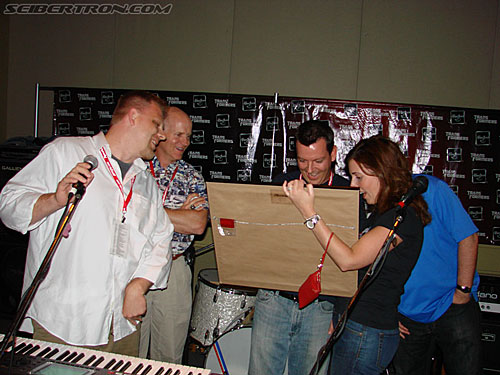 BotCon 2007: Awards Party & Concert - Transformers Event: DSC06740