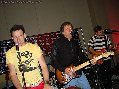 BotCon 2007: Awards Party & Concert - Transformers Event: DSC06760