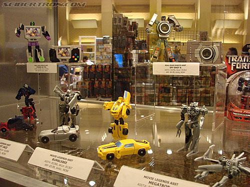 BotCon 2007: Hasbro's Display Area - Transformers Event: DSC06511