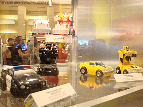 BotCon 2007: Hasbro's Display Area - Transformers Event: DSC06597