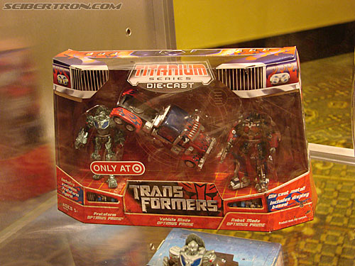 BotCon 2007: Hasbro's Display Area - Transformers Event: DSC06895