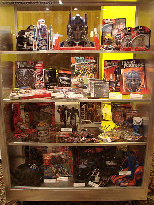 BotCon 2007: Hasbro's Display Area - Transformers Event: DSC06907