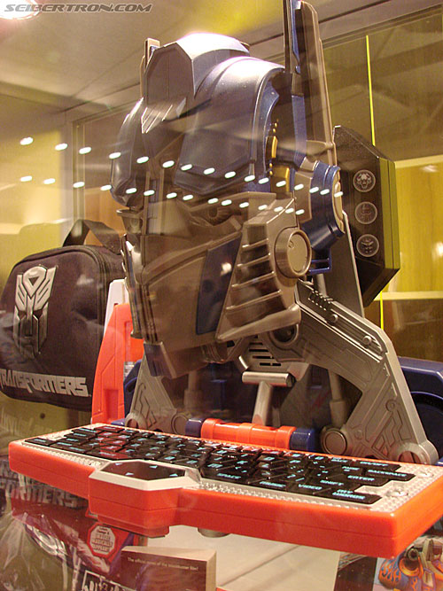 BotCon 2007: Hasbro's Display Area - Transformers Event: DSC06908