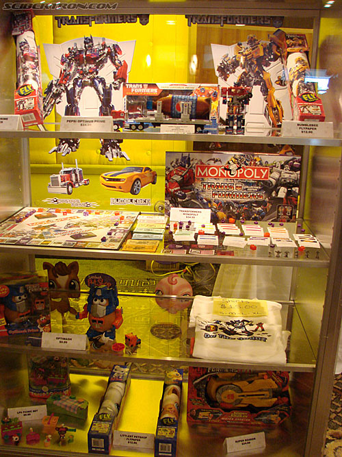 BotCon 2007: Hasbro's Display Area - Transformers Event: DSC06919